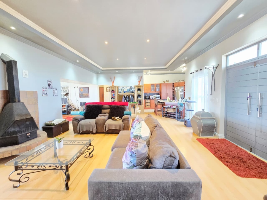5 Bedroom Property for Sale in Kingswood Golf Estate Western Cape